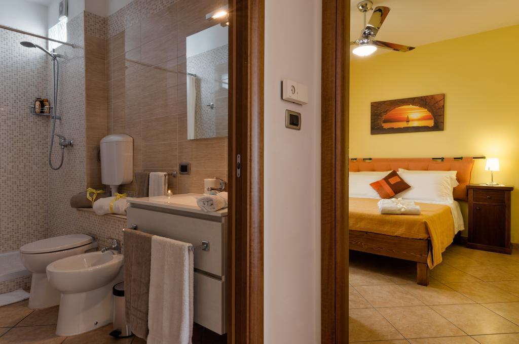 B&B L'Antica Rimessa Лечче Экстерьер фото