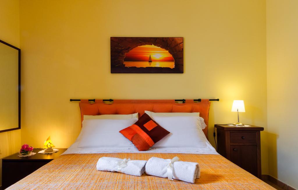 B&B L'Antica Rimessa Лечче Экстерьер фото